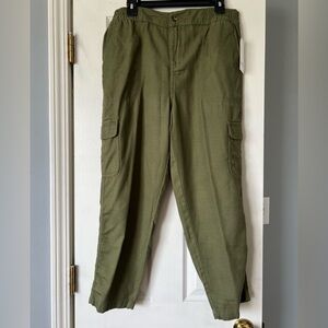 NWT Wonderly baggy olive green pants size petite medium